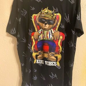King Vibes black hooded t shirt sz XL  OG Hustle.